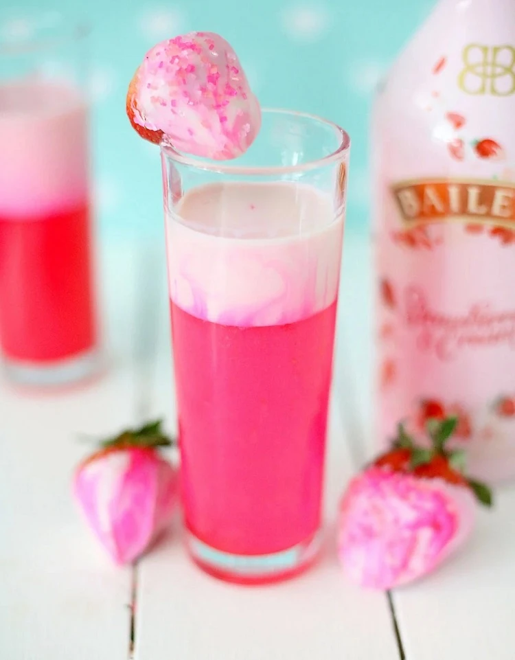 baileys strawberry and cream cocktail recipe