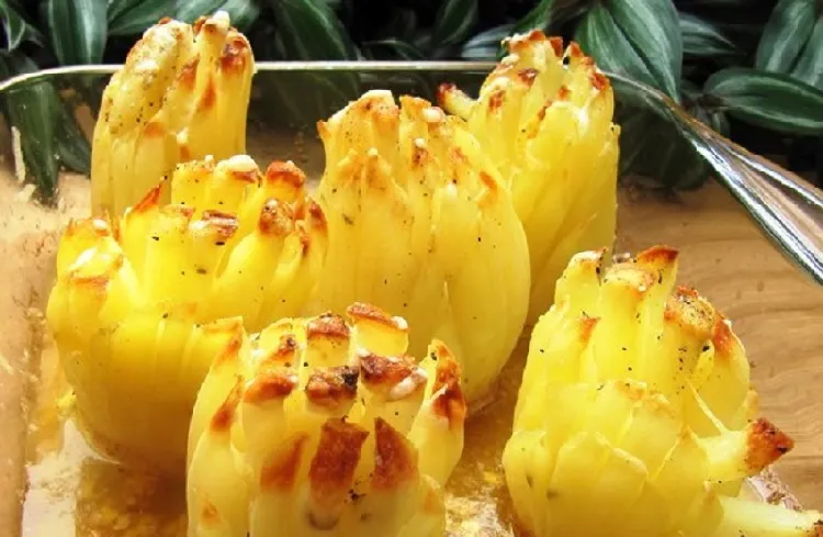 beer snacks recipes potato flowers with cheese (1)
