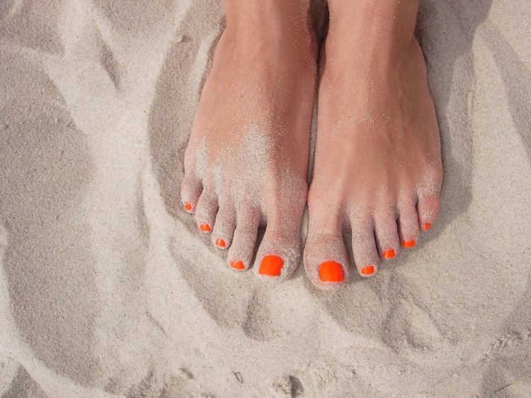 The Top 10 Summer Pedicure Colors For Women Over 50