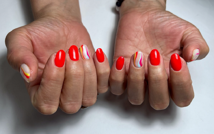 bright red colorful swirls summer manicure july nails 2023 trends ideas