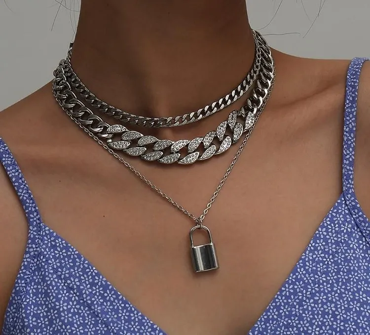 chains jewelry 2023 trend