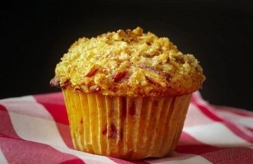 easy fluffy vegan raspberry muffins recipe dairy free