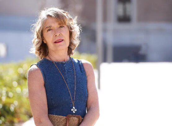fashion mistakes to avoid women over 50 summer 2023