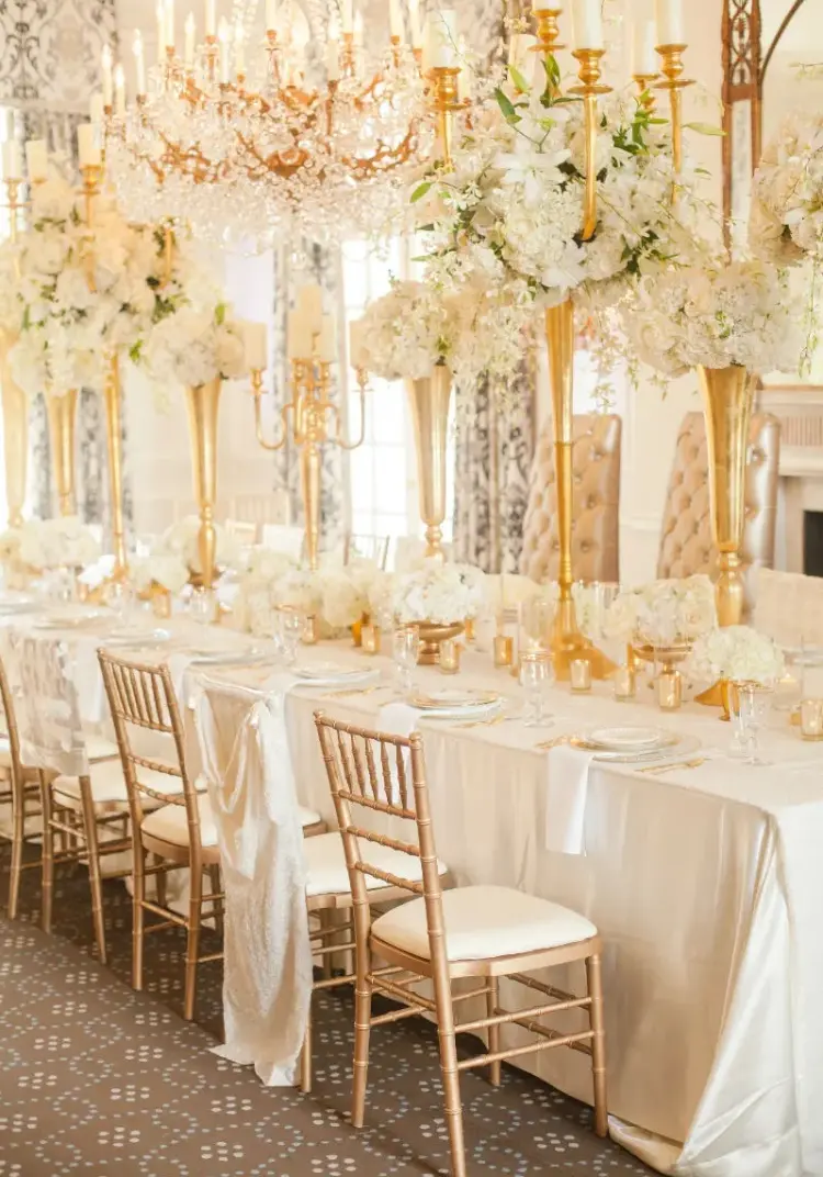 glamorous wedding table decoration trends summer 2023 candelabras chandeliers