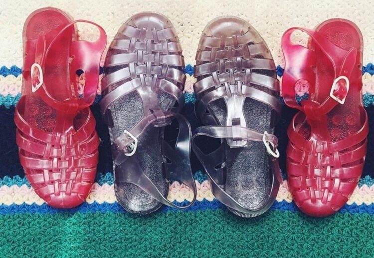 how to style jelly shoes 2023 fashion ideas outfit inspiration
