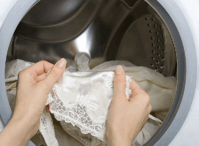 how to wash lingerie in washing machine on a gentle cycle