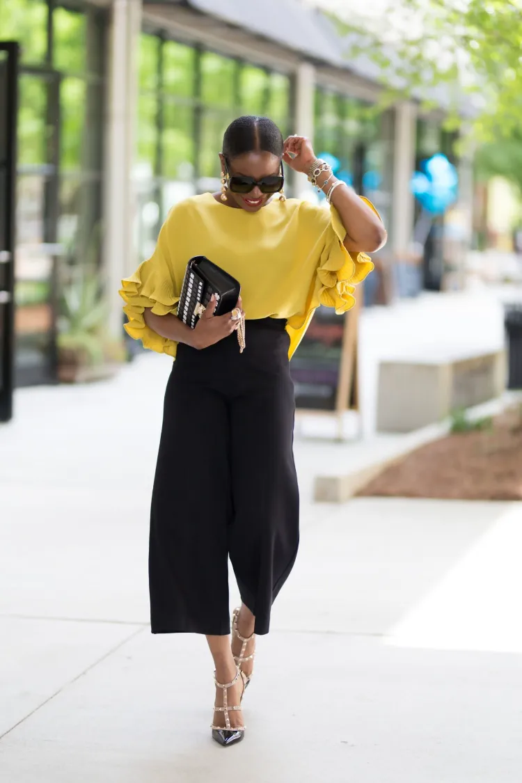 Black pleated outlet culottes outfit