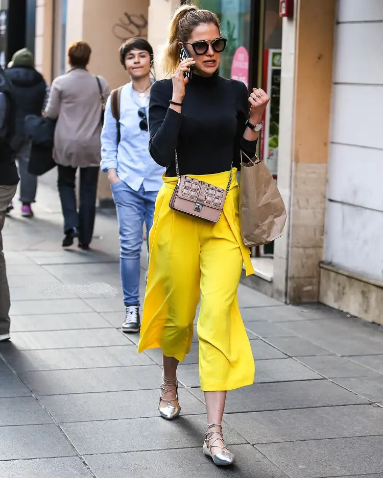 how to wear culottes at 30 40 50 black yellow outfit idea