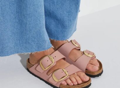 how to wear rose birkenstocks summer shoe trend 2023