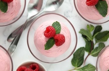 low carb vegan raspberry mousse 5 minute dessert recipe