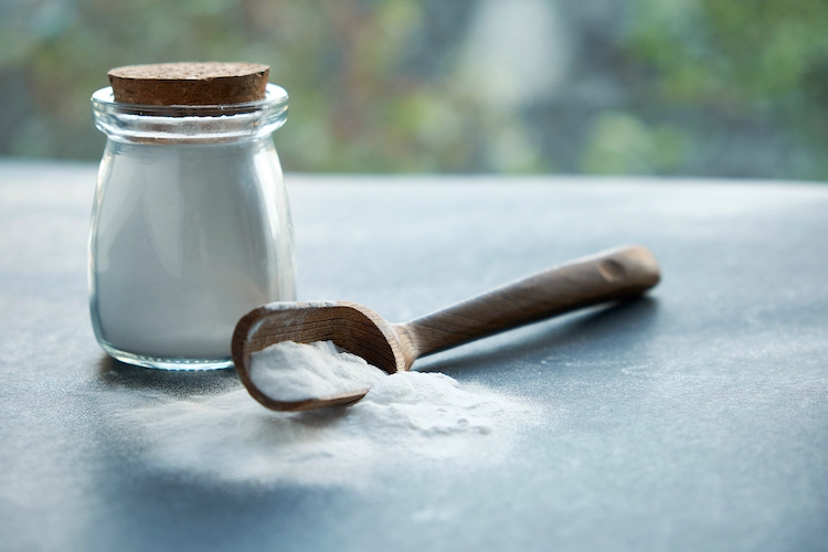 natural household sugar or artificial sweeteners sugar substitutes