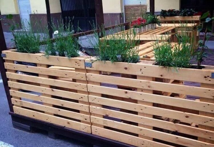 pallet fence garden ideas privacy fence ideas on a budget