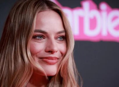pink barbie makeup trend easy video tutorial margot robbie