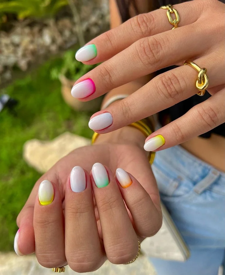 reverse french tip nails simple art for short manicure