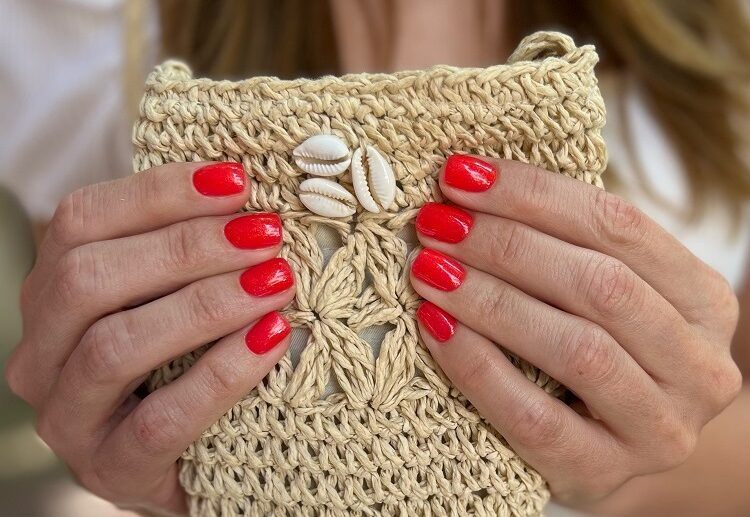 summer manicure ideas women over 50 red nails