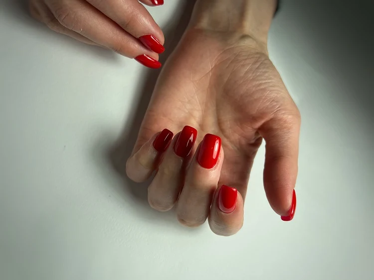 summer red nails for women over 50 square shape