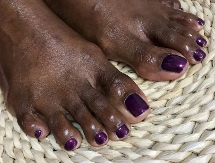 summer toe nail designs dark color