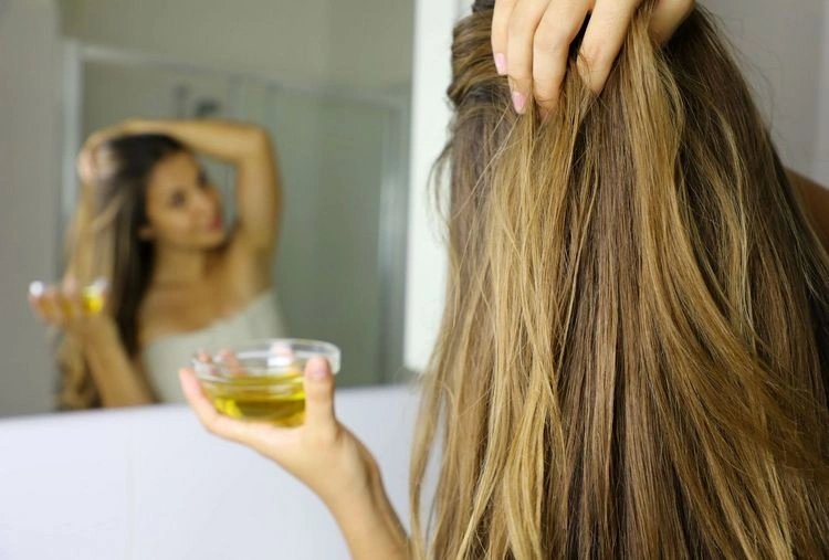 treat the hair with olive oil to moisturize it