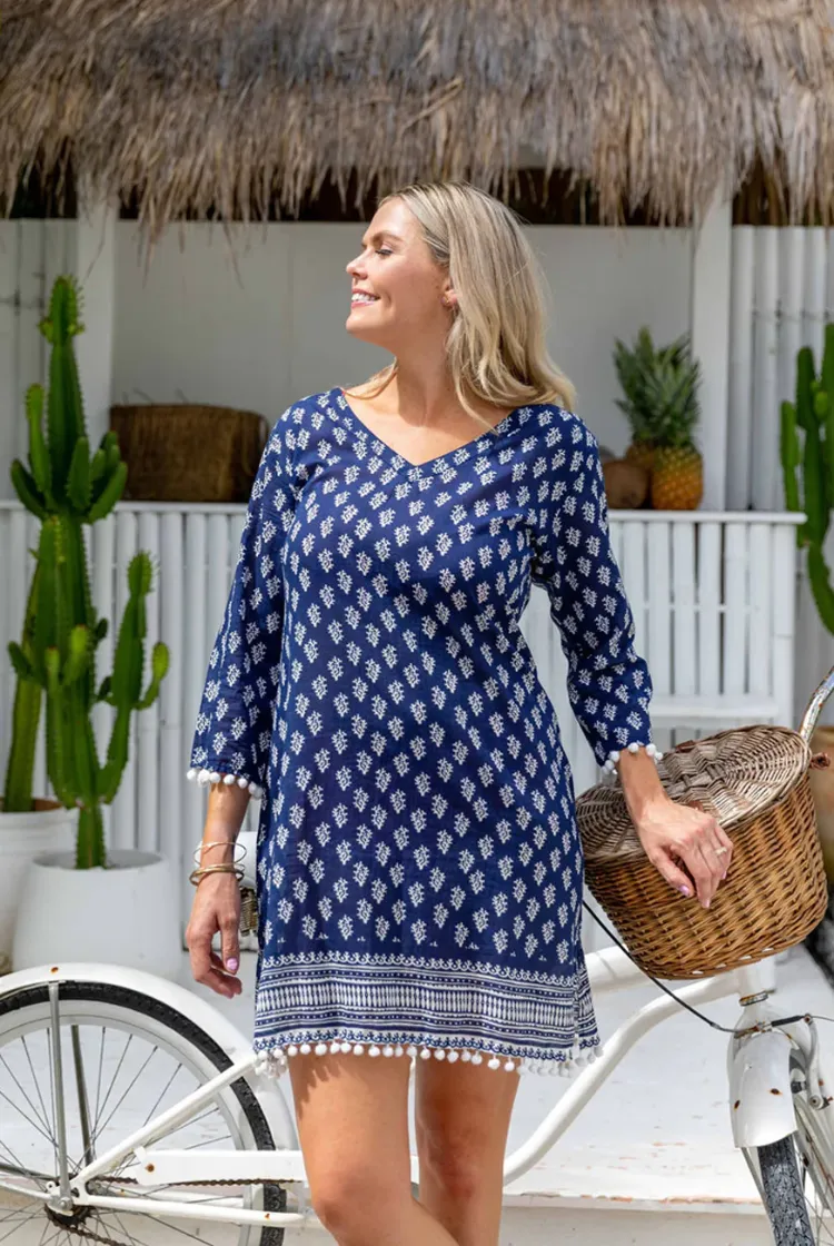 tunic dress with slimming effect trendy summer outfits 2023