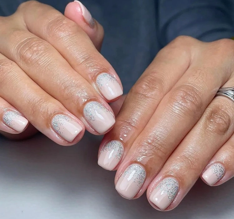 wedding manicure ideas with glitter sparkly wedding nails