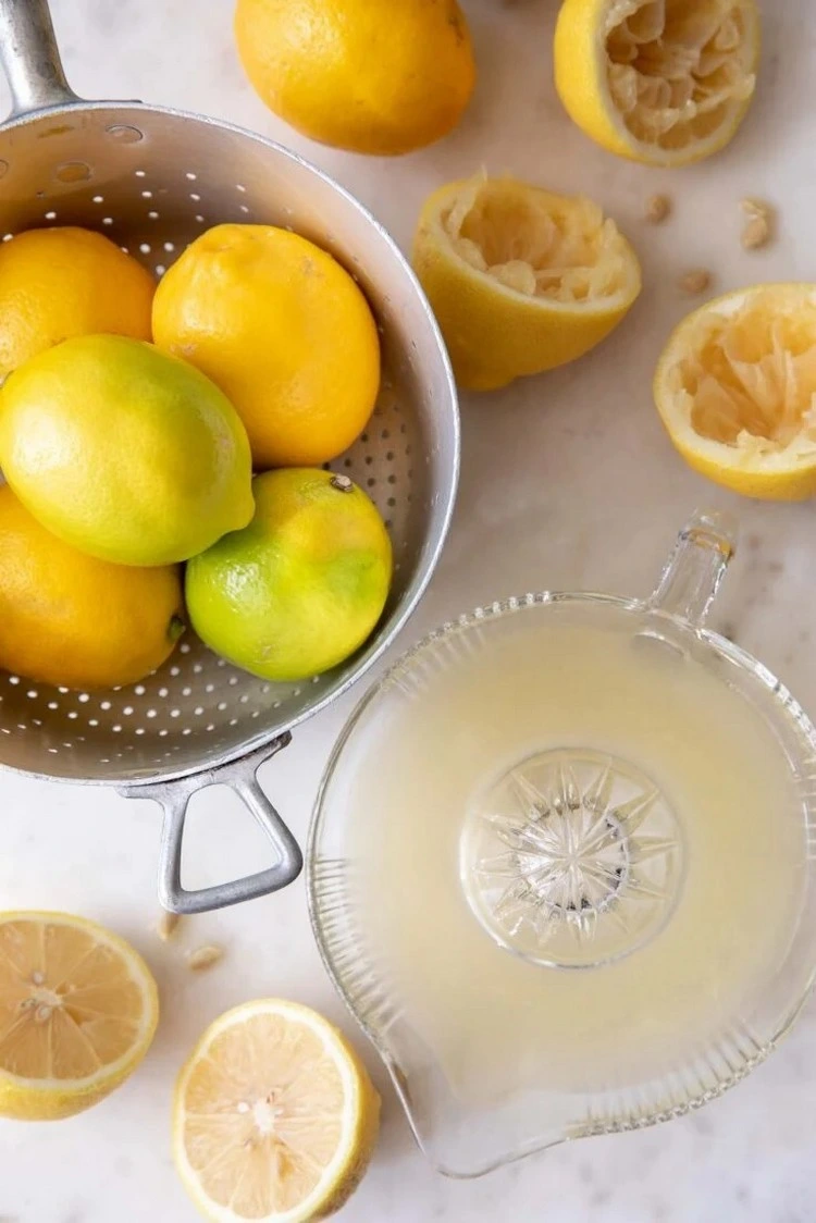 your laundry smells of sweat lemon juice comes to the rescue