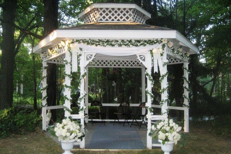diy idea for gazebo decoration for wedding