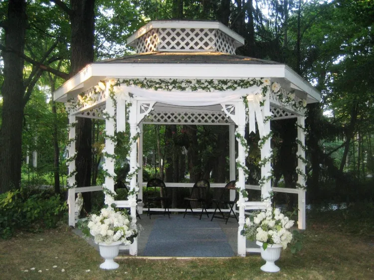 diy idea for gazebo decoration for wedding