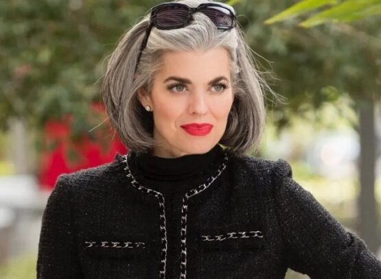 salt and pepper bob haircuts for women over 50 to make your gray hair look trendy