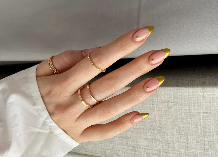 almond shaped gold french manicure ideas 2023