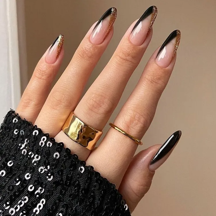 black and gold french tip nails 2023