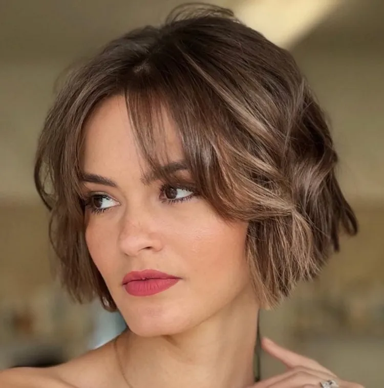 blunt french bob with curtain bangs women short hairstyles 2023