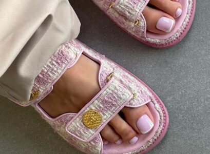 classic french pedicure summer 2023 design ideas