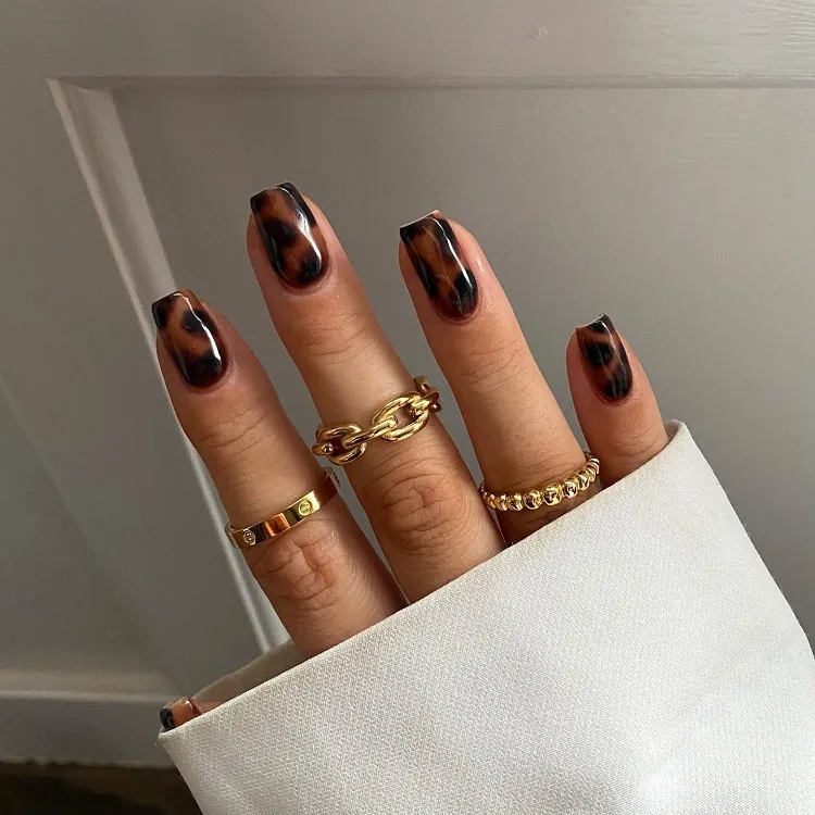 classic tortoise shell short square nails september manicure design ideas 2023