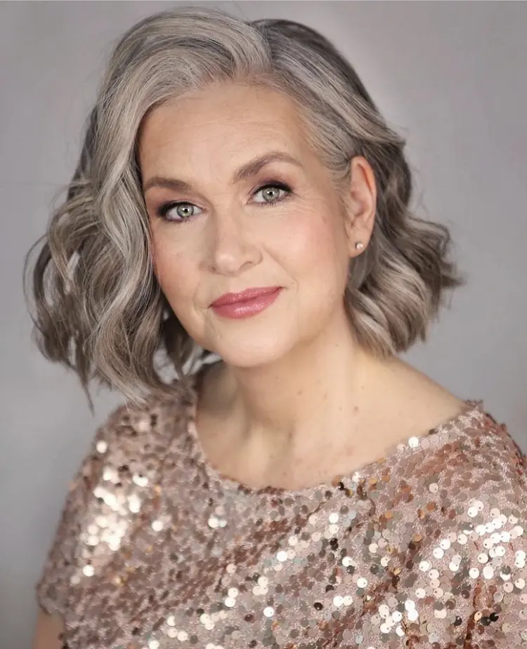 classy mother of the bride hairstyles for short hair wavy bob women over 60