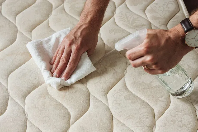 clean your mattress the natural way how to get yellow stains out of a mattress (1)