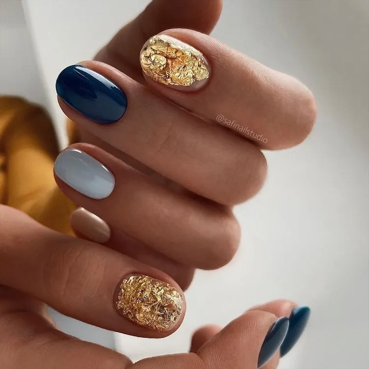 gold leaf pastel blue navy beige fall nails september short manicure 2023