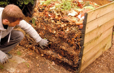how to make compost without a composter from make a vessel from three palletes