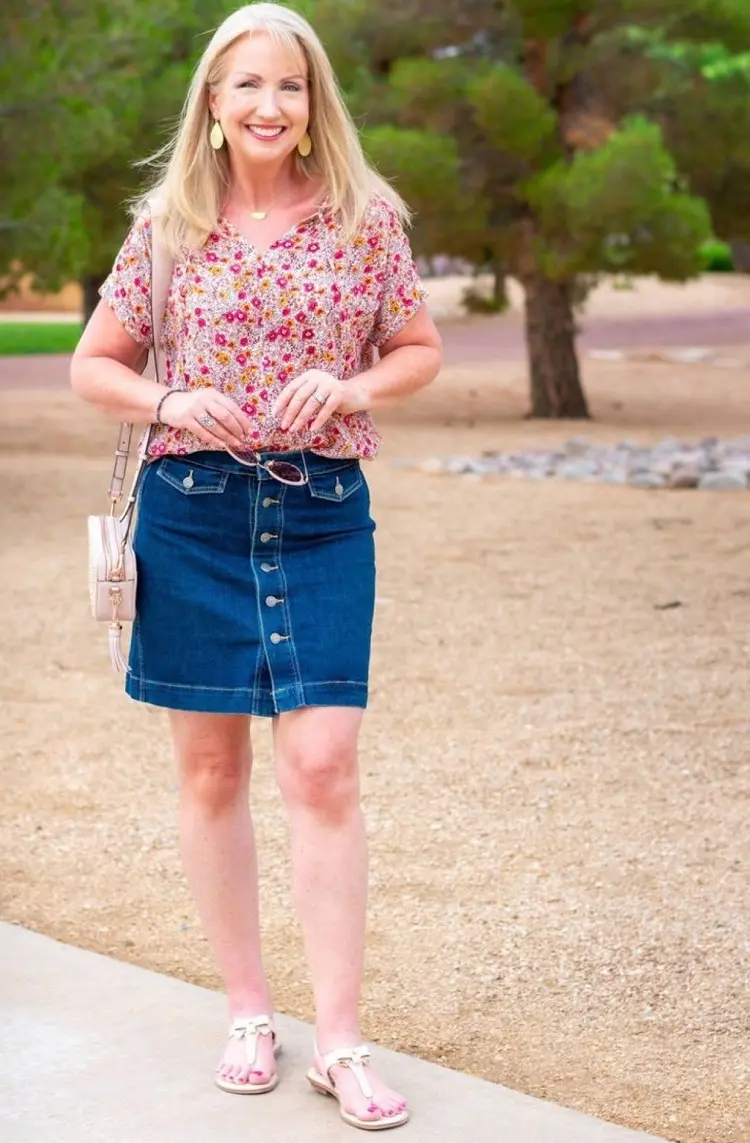 how to wear a short denim skirt over 50