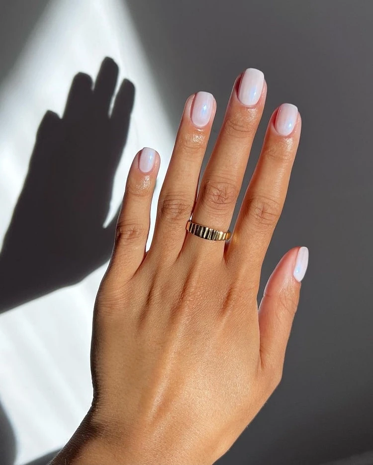 iridescent chrome nails august nail designs 2023
