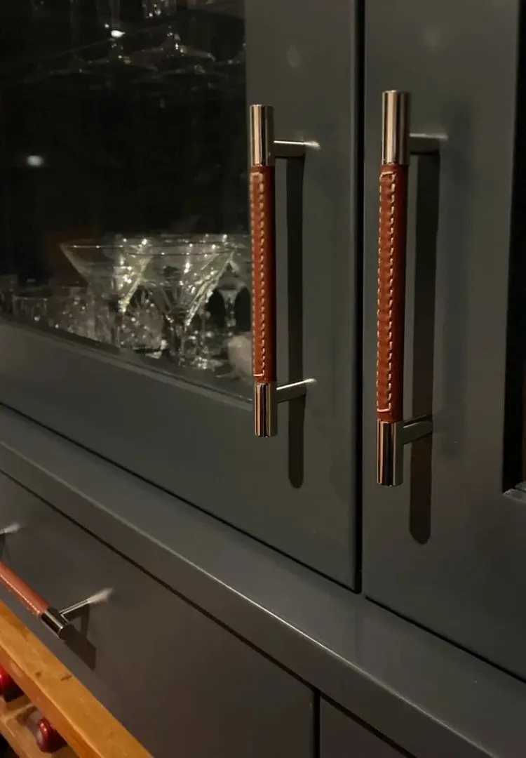 leather stainless steel t bar handles dark kitchen cabinets design 2023