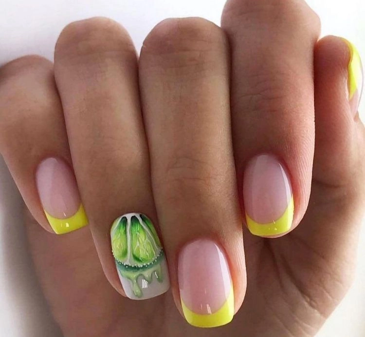 limoncello spritz nails with lime slice