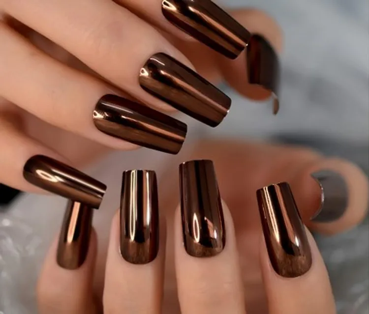 long square brown chrome nails metallic manicure ideas fall 2023