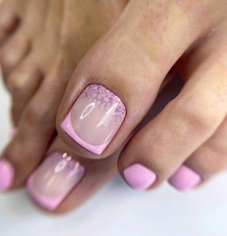 pastel pink french tips reverse glitter ombre pedicure summer 2023