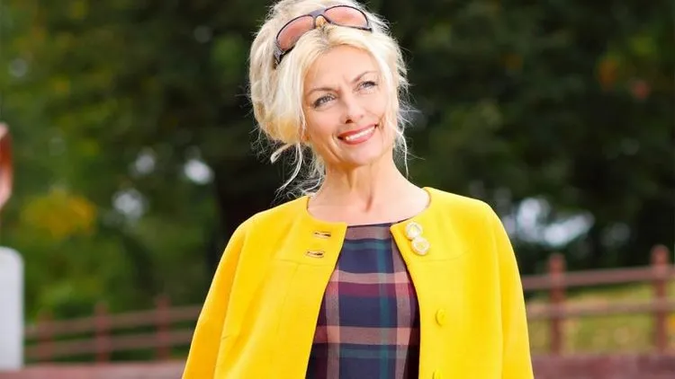 plaid dress for women over 50 casual fall outfit trends