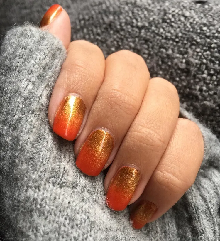 pumpkin spice september nails reverse gold glitter ombre 2023