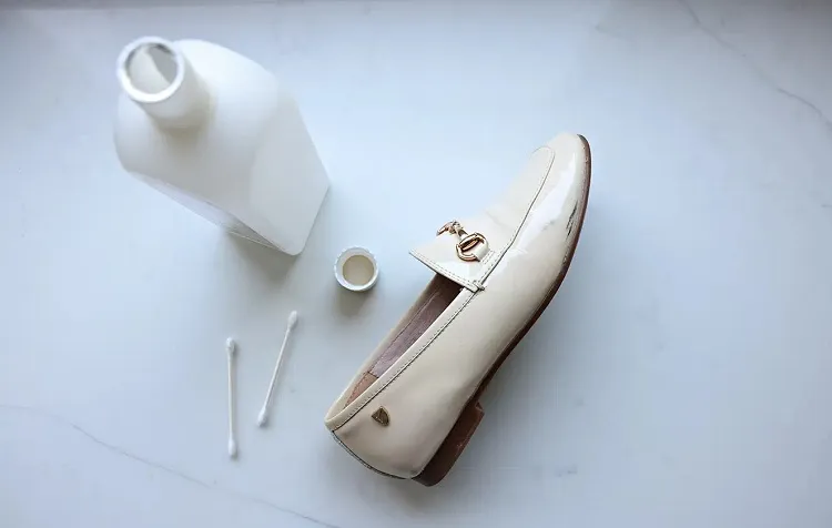 remove black scuff marks white leather shoes loafers diy at home cleaning methods