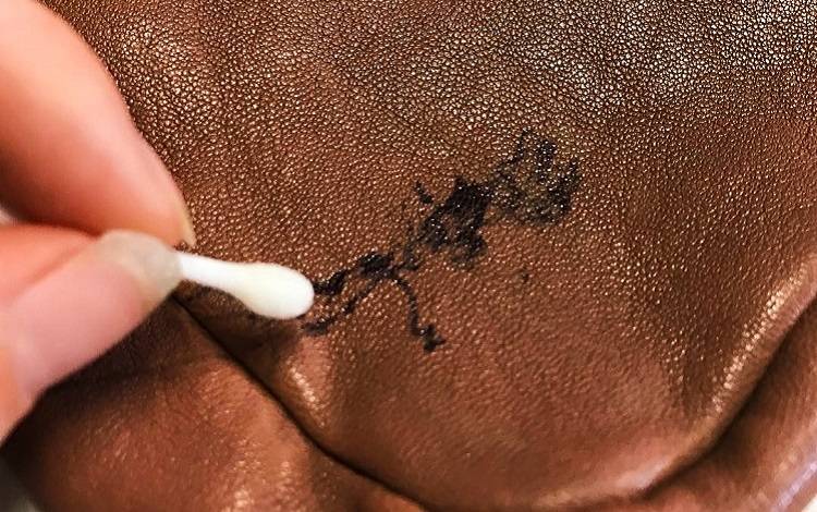 remove pen marks from leather sofa bag furniture ink stains homemade remedies