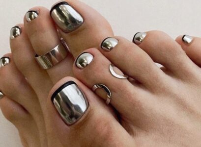 silver chrome black french tip toe nails fall pedicure design 2023