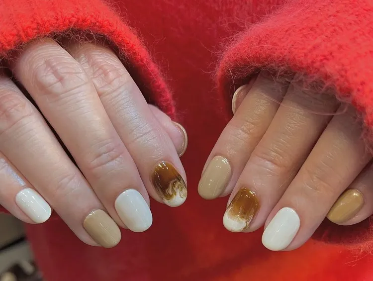 squoval latte nails fall 2023 trends short manicure