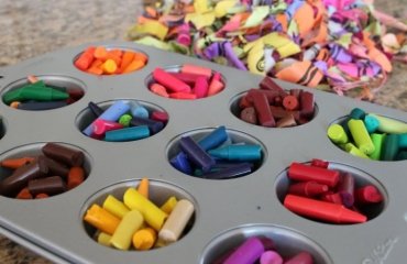 what to do with broken crayons